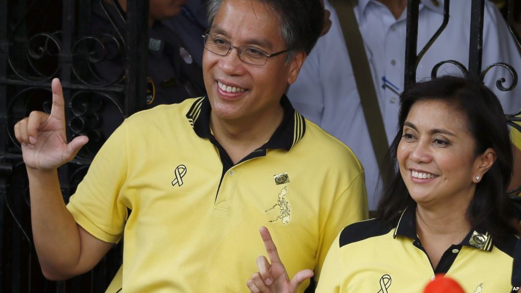 Roxas Robredo