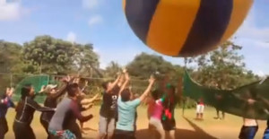 Volleyball Giant Ball_1
