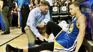 steph curry rehabbing knee