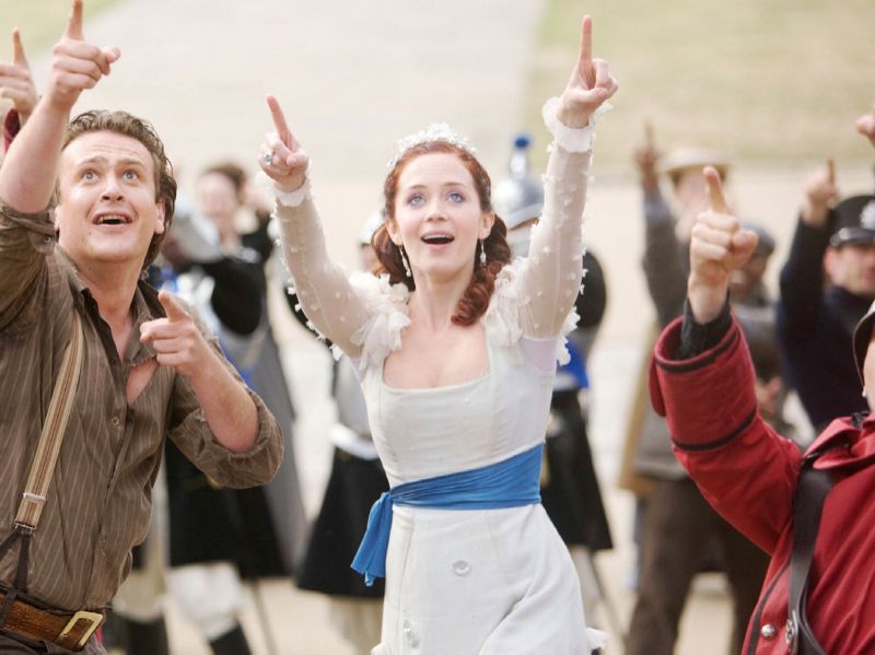 6 Celebrities Forced