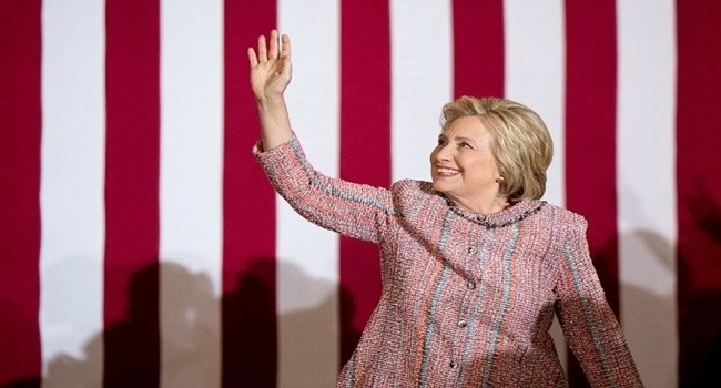 Hillary Clinton free from pneumonia
