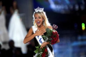 Miss Arkansas Savvy Shields, 21, reacts after winning the 96th Miss America Pageant inside Boardwalk Hall in Atlantic City, New Jersey September 11, 2016. REUTERS/Mark Makela