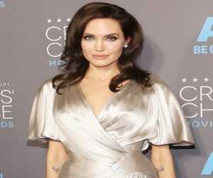 Angelina Jolie Is In Talks To Star In A Film,'Shoot Like a Girl'
