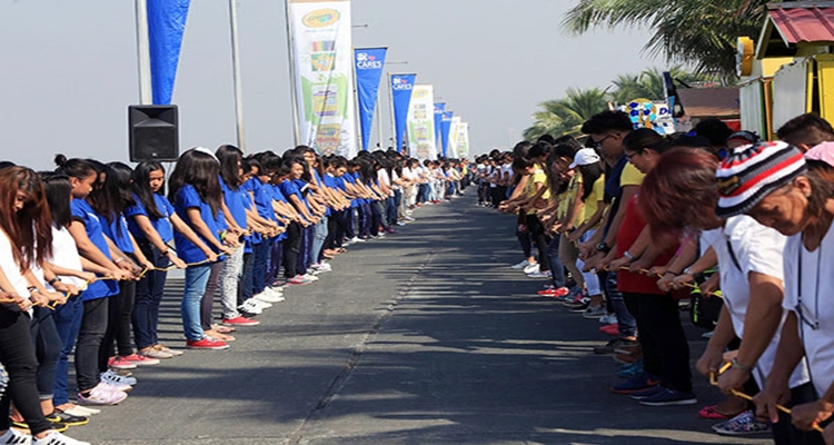 Guinness World Record for the longest line of pencils