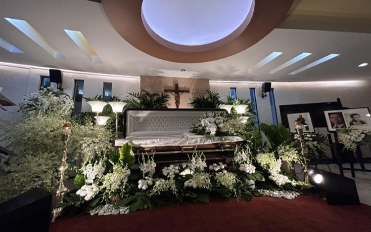 For The First Time, A Photo Taken At Mike Enriquez's Wake Has Been 