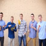 Five singing Americans