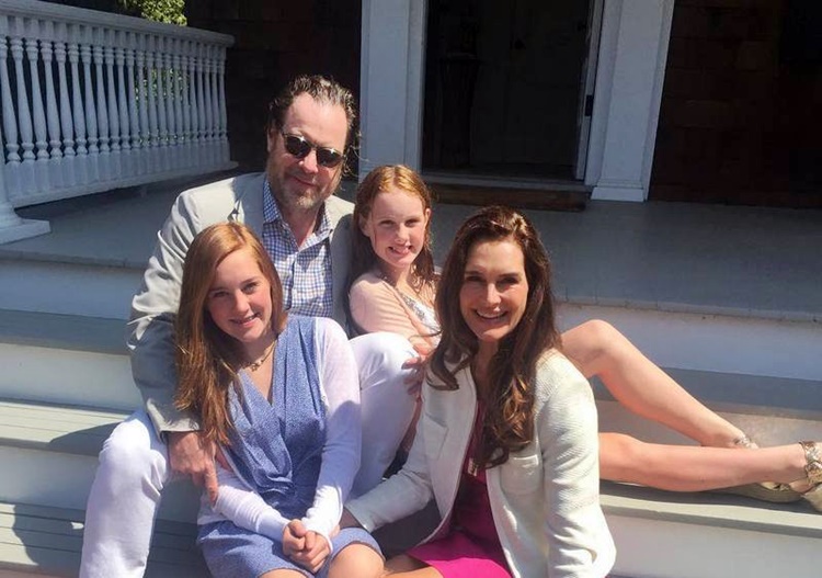 Brooke Shields and family