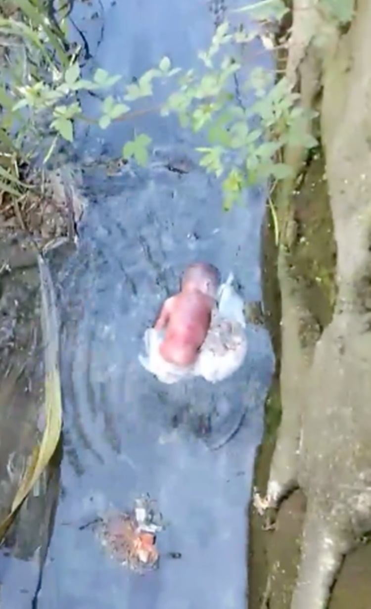 Abandoned Lifeless Baby Found At Drainage Canal In Cavite