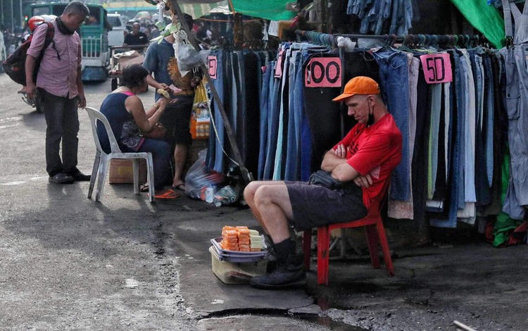 Foreigner in the Philippines