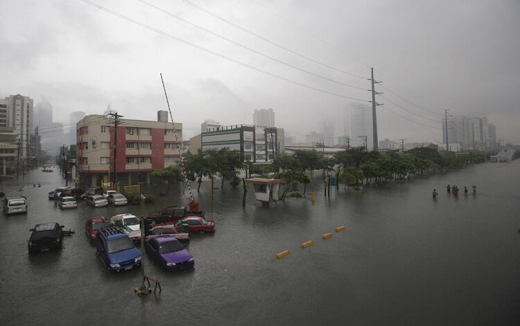 5:00 pm Weather Update