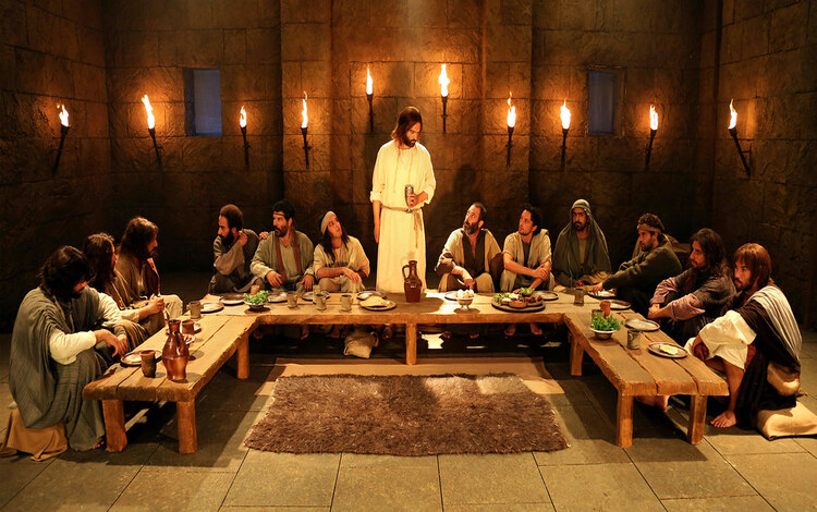 Holy Thursday Commemorating the Last Supper | NewsFeed