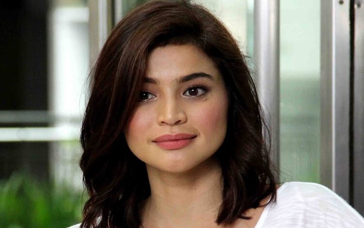 Anne Curtis